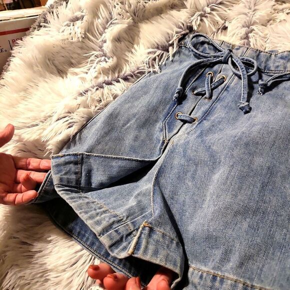 Free people mini skirt NWT, SIZE 2- denim - Picture 7 of 7